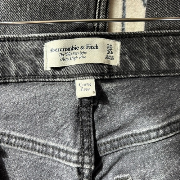 Abercrombie Curve Love 90s Straight Ultra High Rise Jeans Black Split Hem Sz 30 - Picture 6 of 6